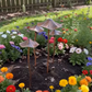 Antiker Gartenstecker aus Eisen in Form eines Lotusblatts