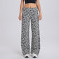 Damenhose mit hoher Taille und geradem Bein in Leopardenmuster